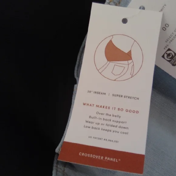 Isabel Maternity by Ingrid & Isabel Light Blue Jeans - Picture 4 of 4